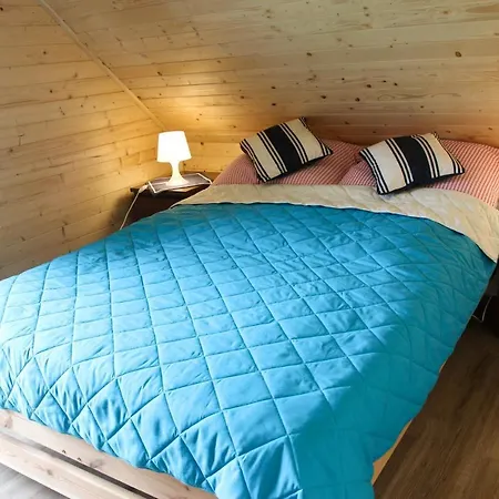 Ustka Letniskowy Zeglarski Сasa de vacaciones Przewloka (Pomerania)